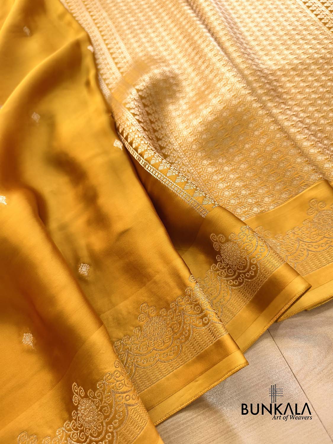 Mustard Yellow Scalloped Border Tiny Buti Weaved Brocade Pallu Banarasi Mashru Silk Saree