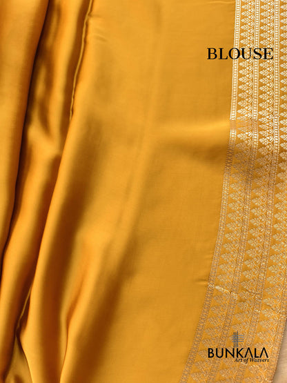Mustard Yellow Scalloped Border Tiny Buti Weaved Brocade Pallu Banarasi Mashru Silk Saree
