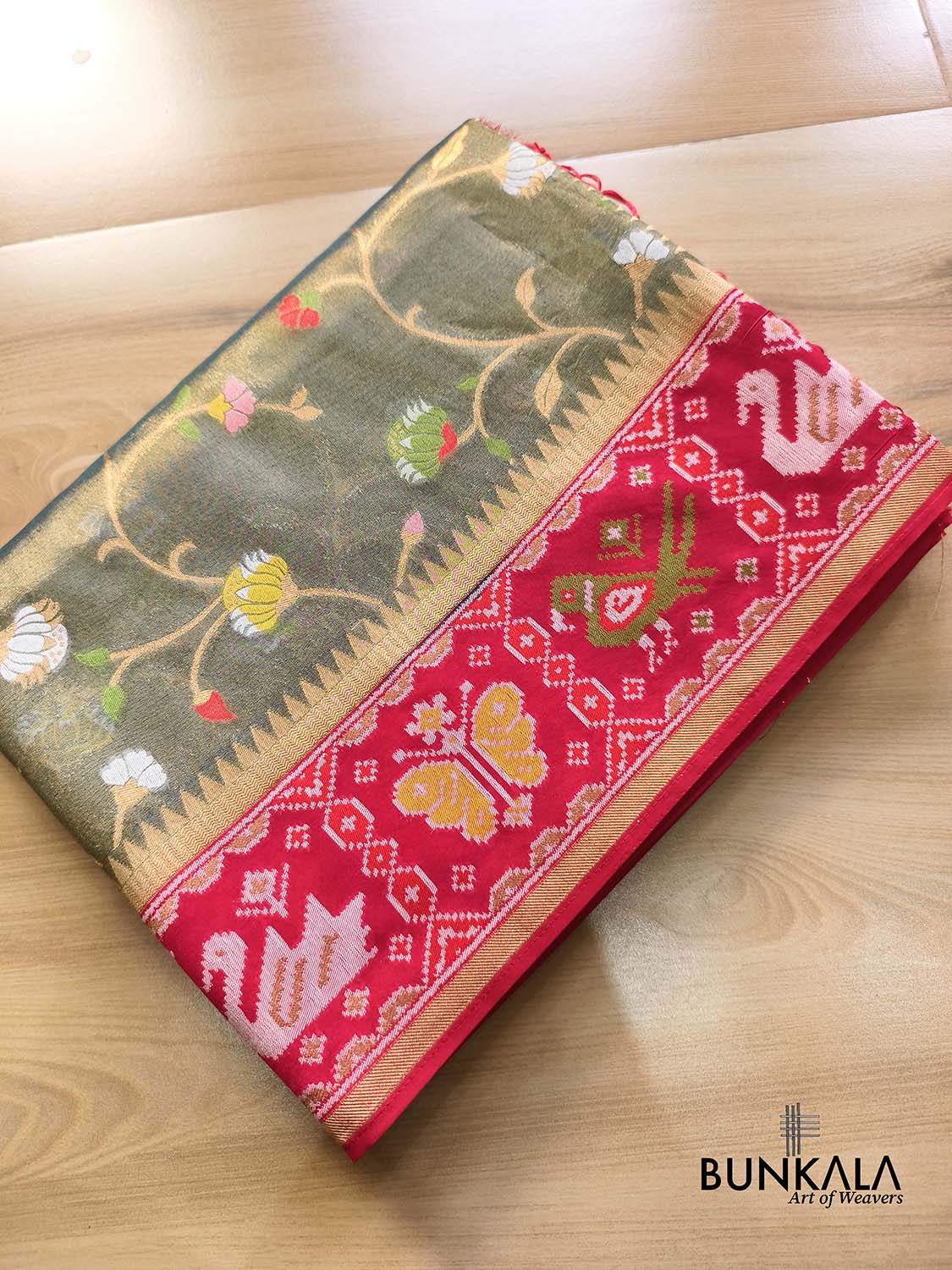 Masterpiece Grey Patola Banarasi Floral Jaal Meenakari Weaved Tissue Saree