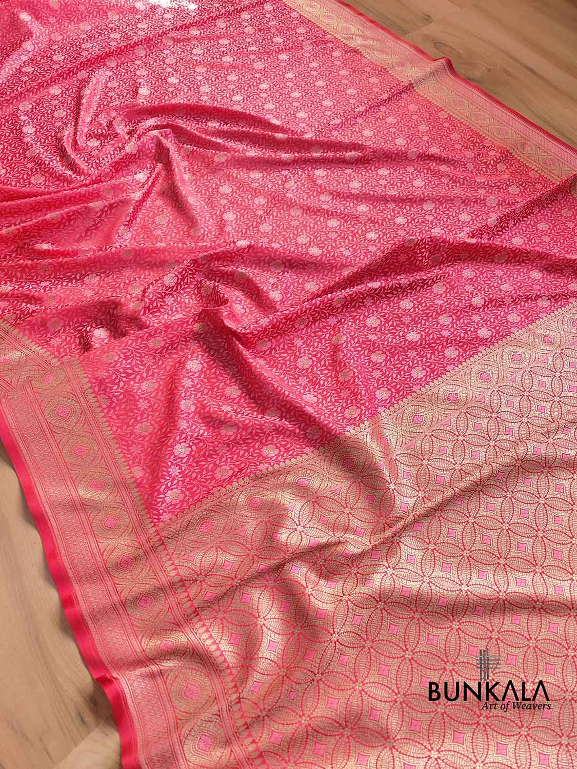 Pink Jamewar Weaved Soft Mashru Silk Floral Jaal Design Banarasi Saree
