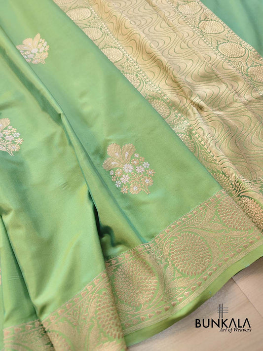 Pastel Green Sona Rupa Buta Hand Kadwa Weaved Banarasi Pure Katan Silk Saree