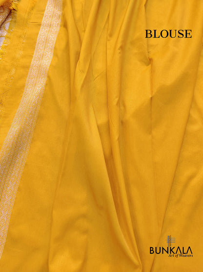 Yellow Oval Pattern Buta Sona Rupa Weaved Banarasi Silk Saree