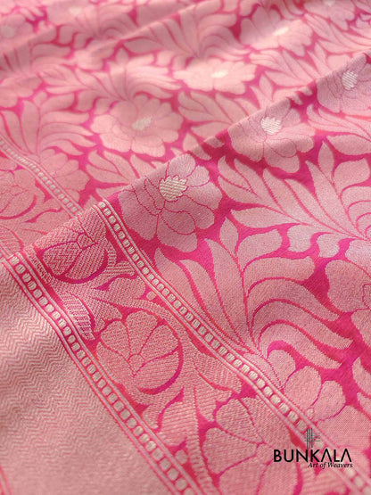 Coral Pink Big Flower Design Weaved Banarasi Silk Saree