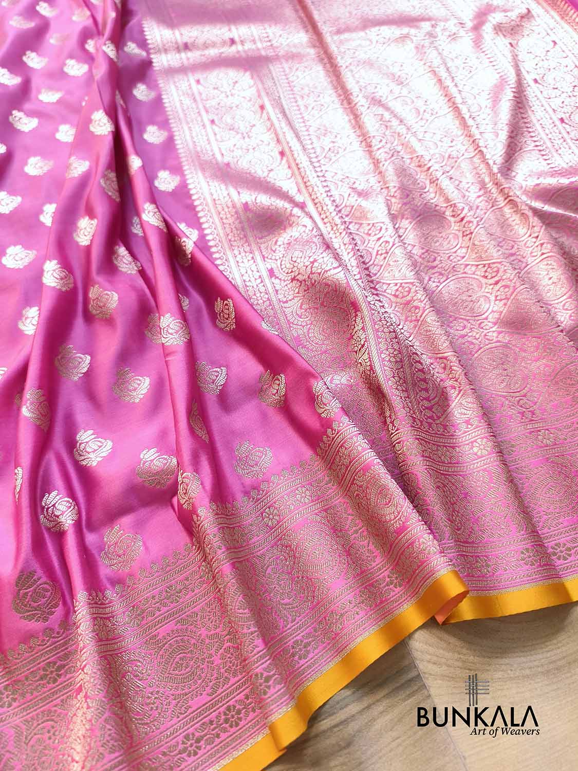 Pink Small Motif Weaved Banarasi Mashru Silk Saree