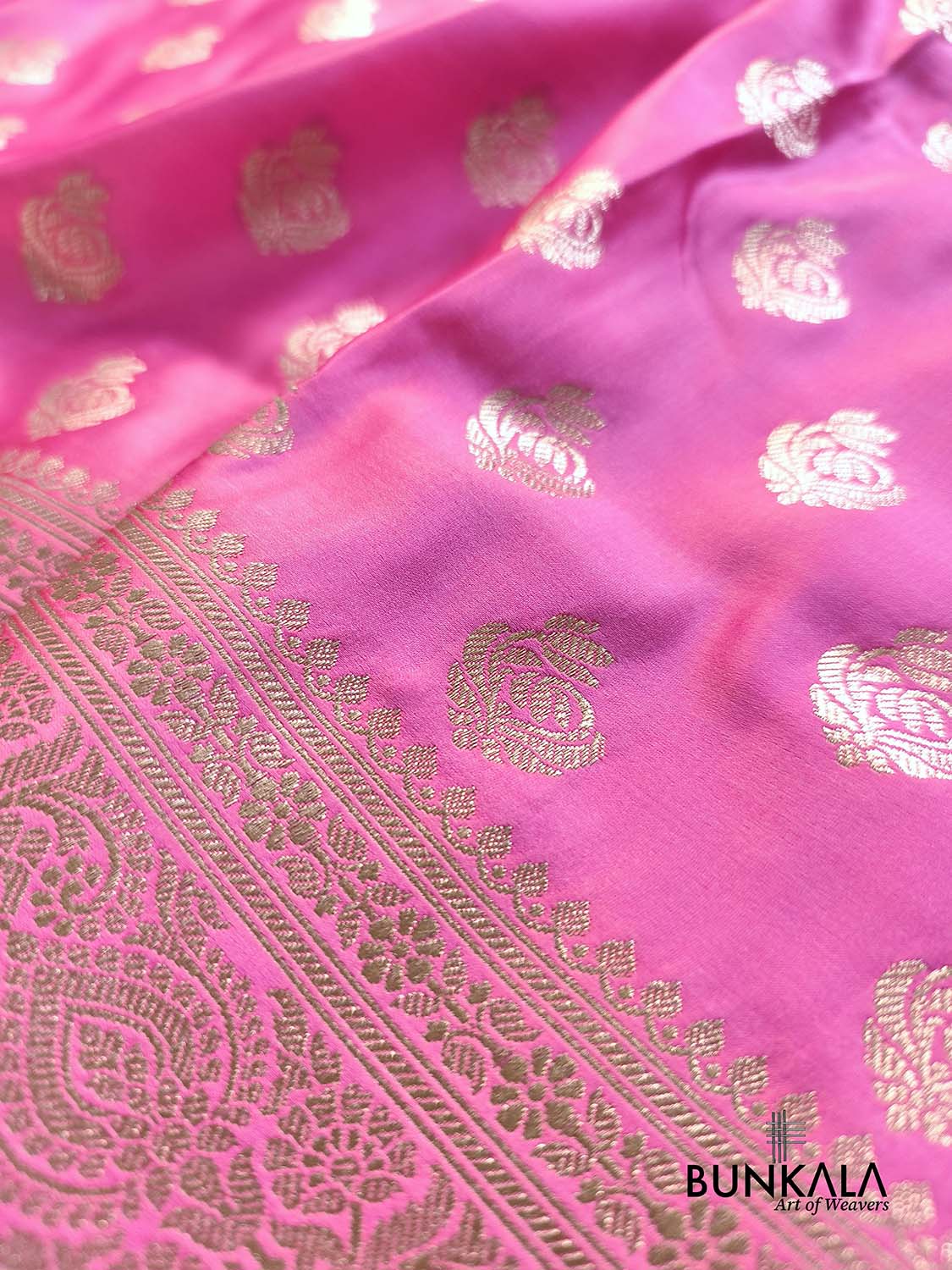 Pink Small Motif Weaved Banarasi Mashru Silk Saree