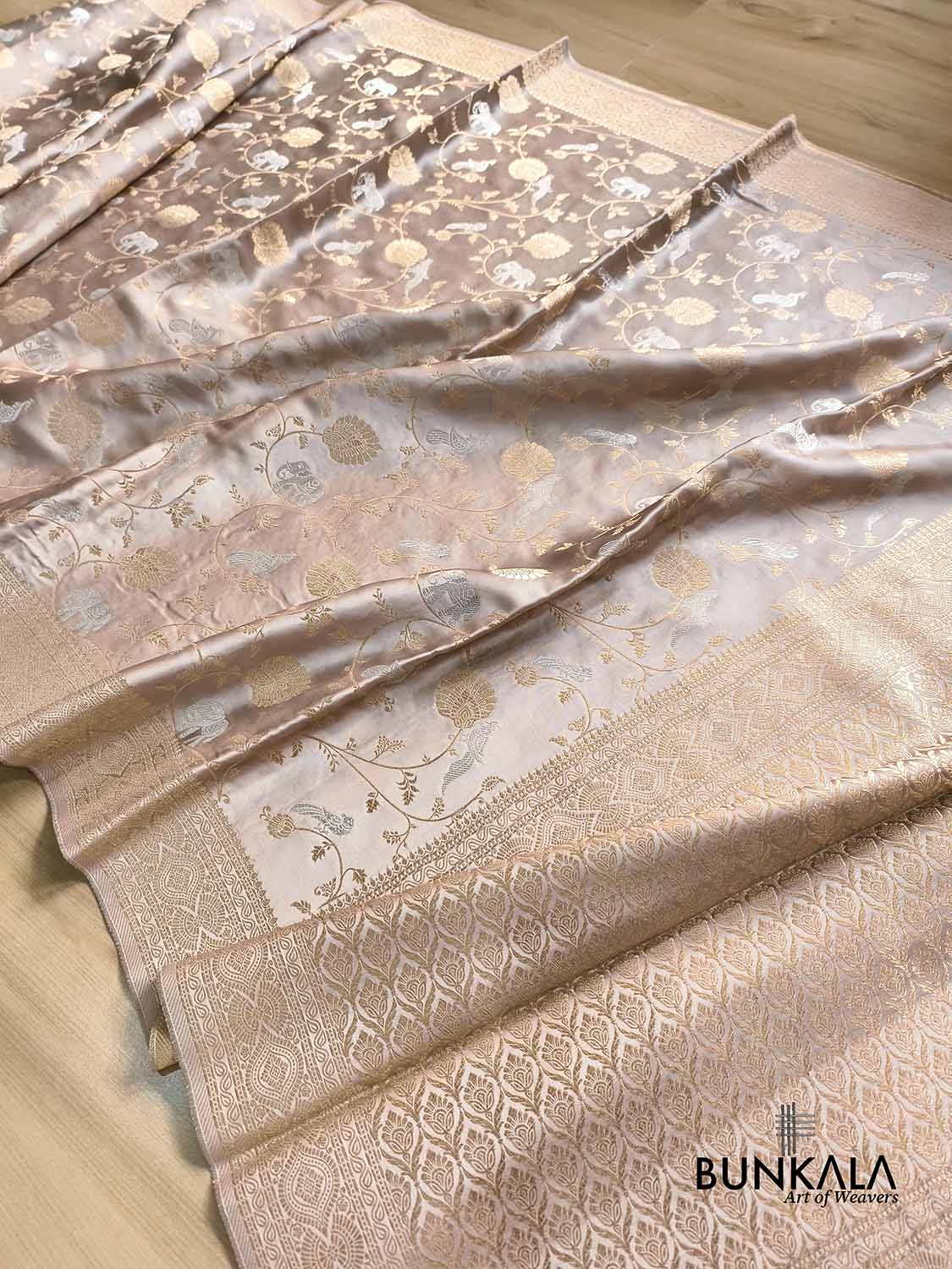 Pastel Elephant and Bird Floral Jaal Banarasi Mashru Silk Saree