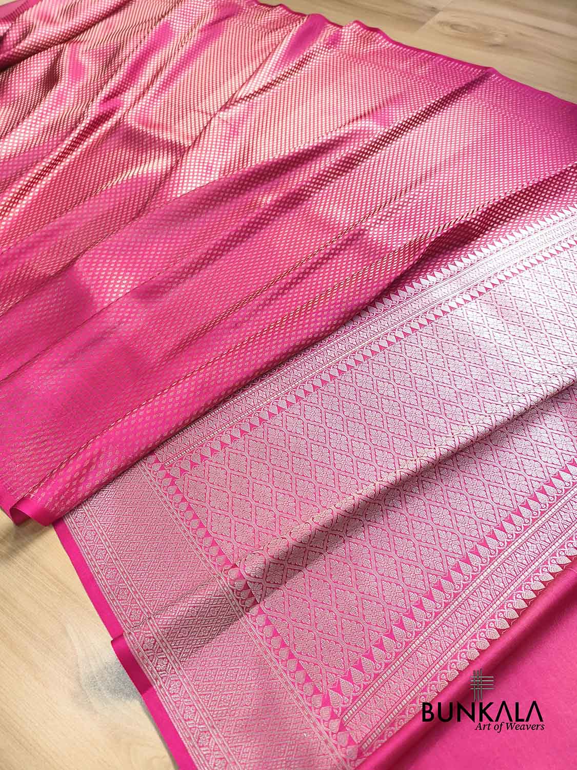 Fuchsia Pink Buti Banarasi without Border Mashru Silk Saree