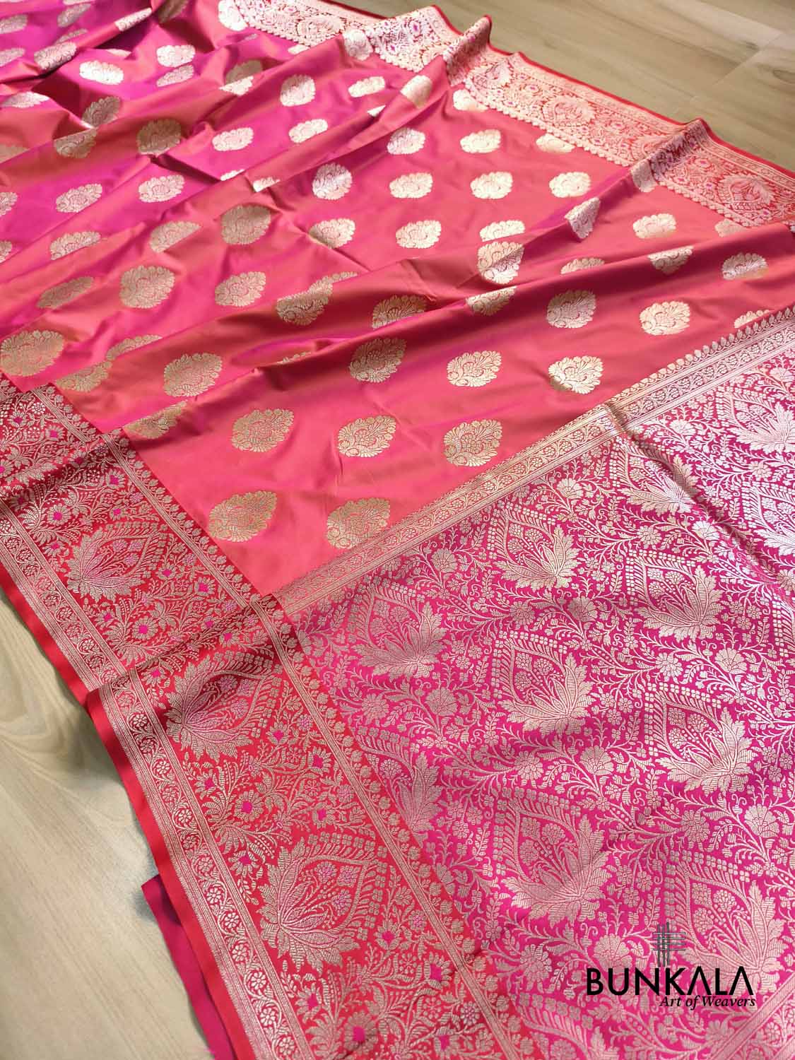 Pink Dual Shaded Traditional Buta Weaved Banarasi Silk Saree