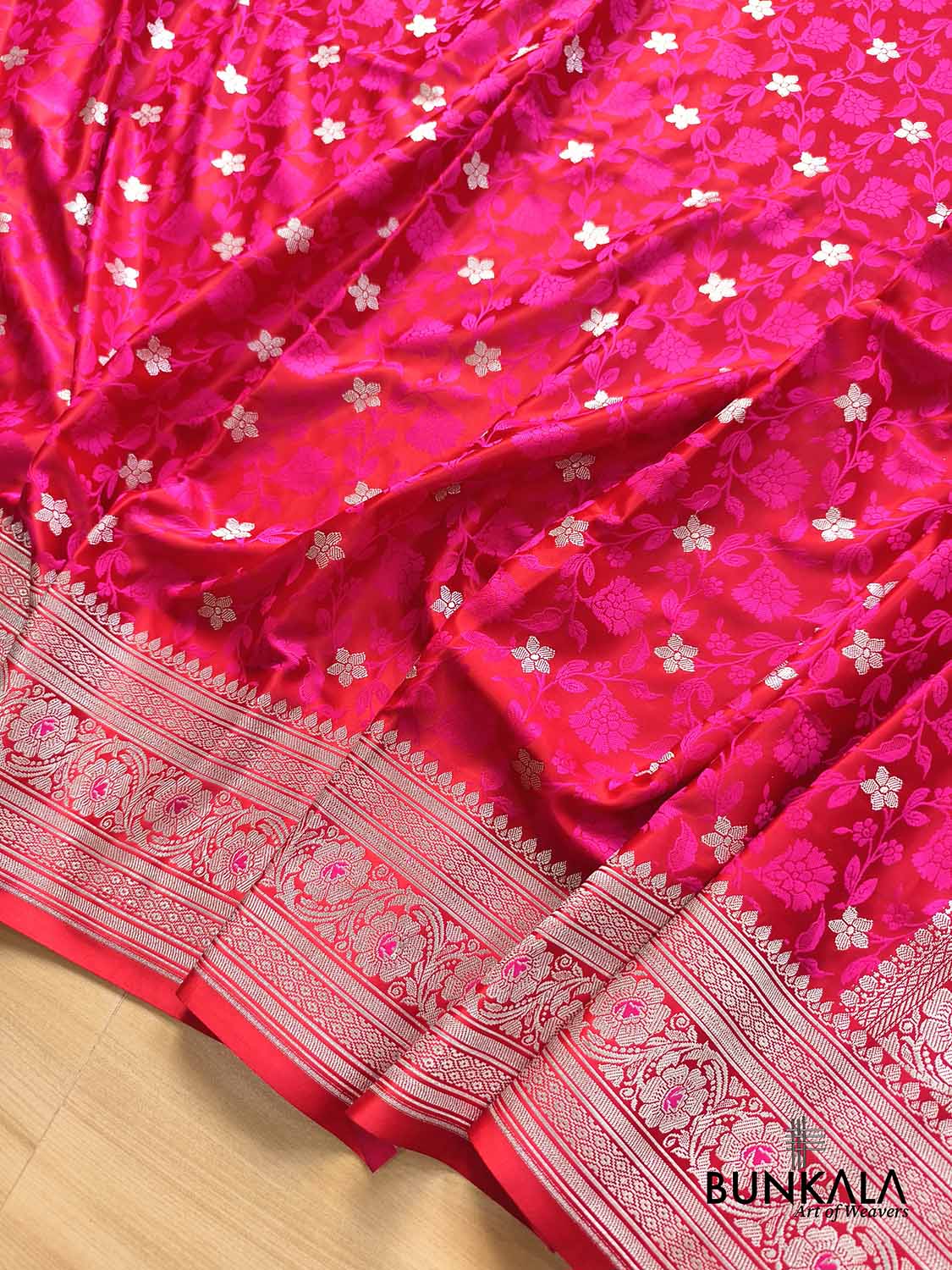 Hot Pink Jamewar Floral Jaal Weaved Banarasi Mashru Silk Saree