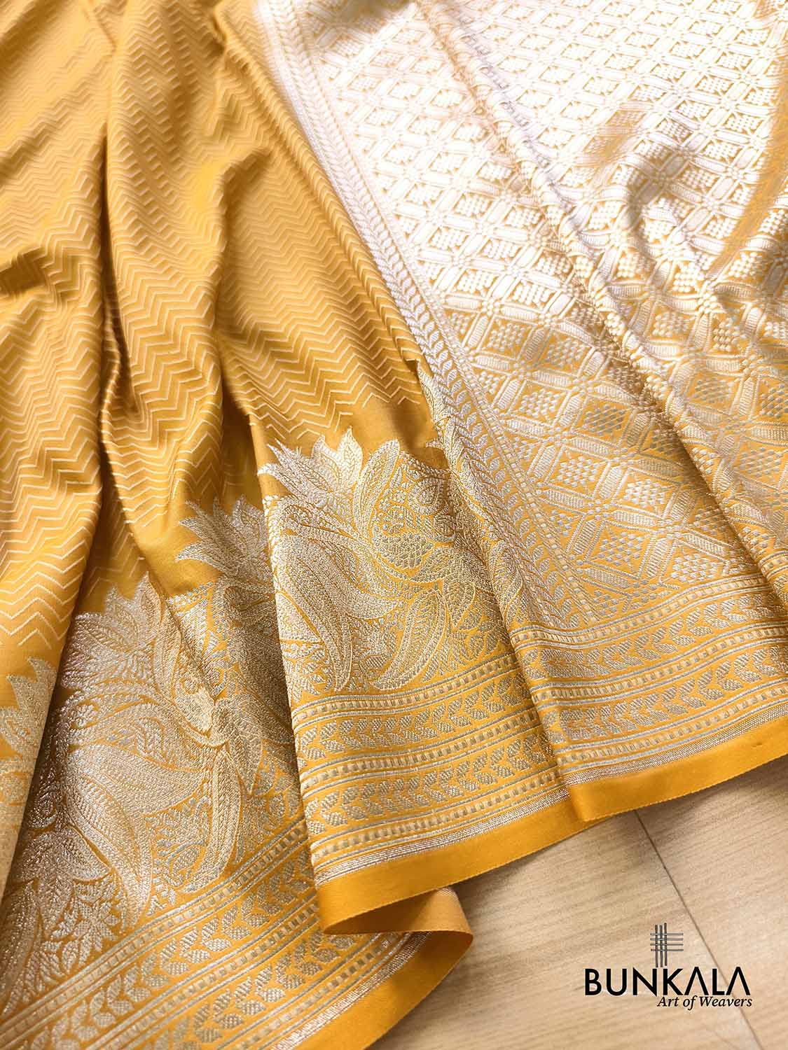Rich Mustard Yellow Jamewar Chevron Konia Floral Border Weaved Banarasi Mashru Silk Saree