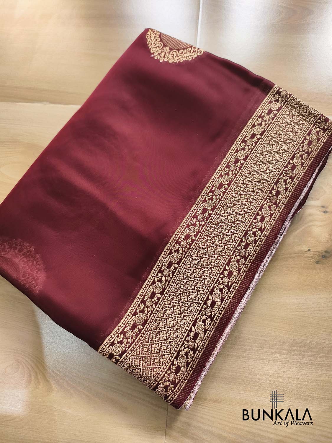 Maroon Horse Jharokha Design Sona Rupa Banarasi Mashru Organza Silk Saree
