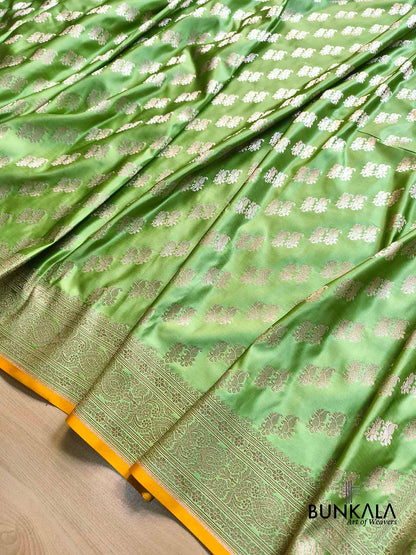Pastel Green Traditional Buti Weaved Banarasi Mashru Silk Saree