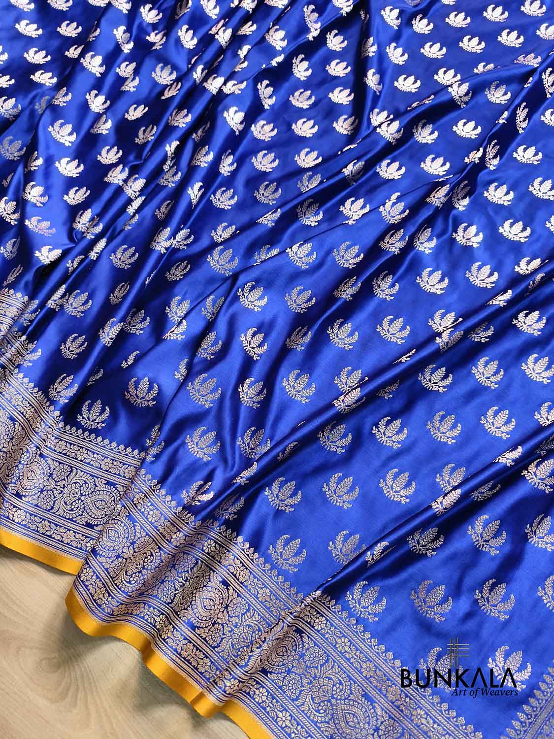 Royal Blue Naaz Buti Weaved Banarasi Mashru Silk Saree