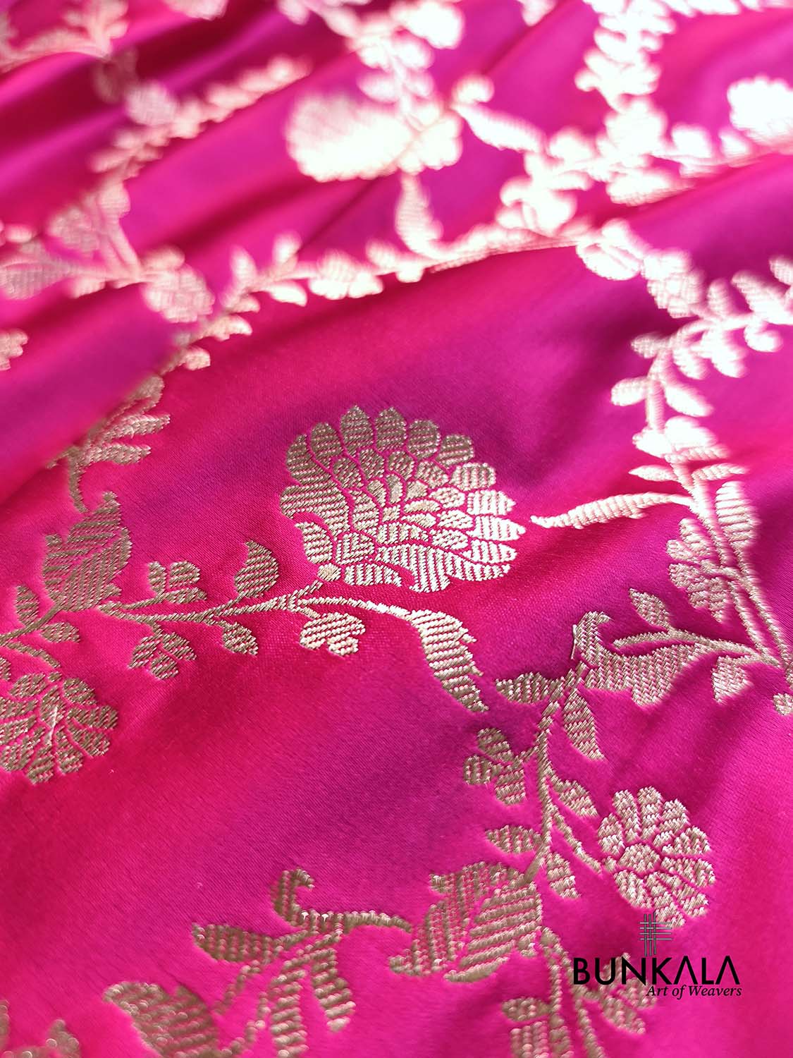 Hot Pink Sona Zari Floral Jaal Weaved Banarasi Mashru Silk Saree