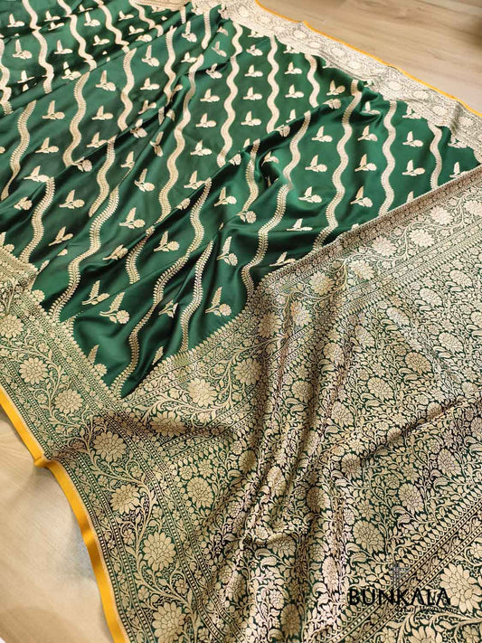 Bottle Green Leheriya Aada Pattern Heavy Floral Jaal Border Pallu Banarasi Mashru Silk Saree