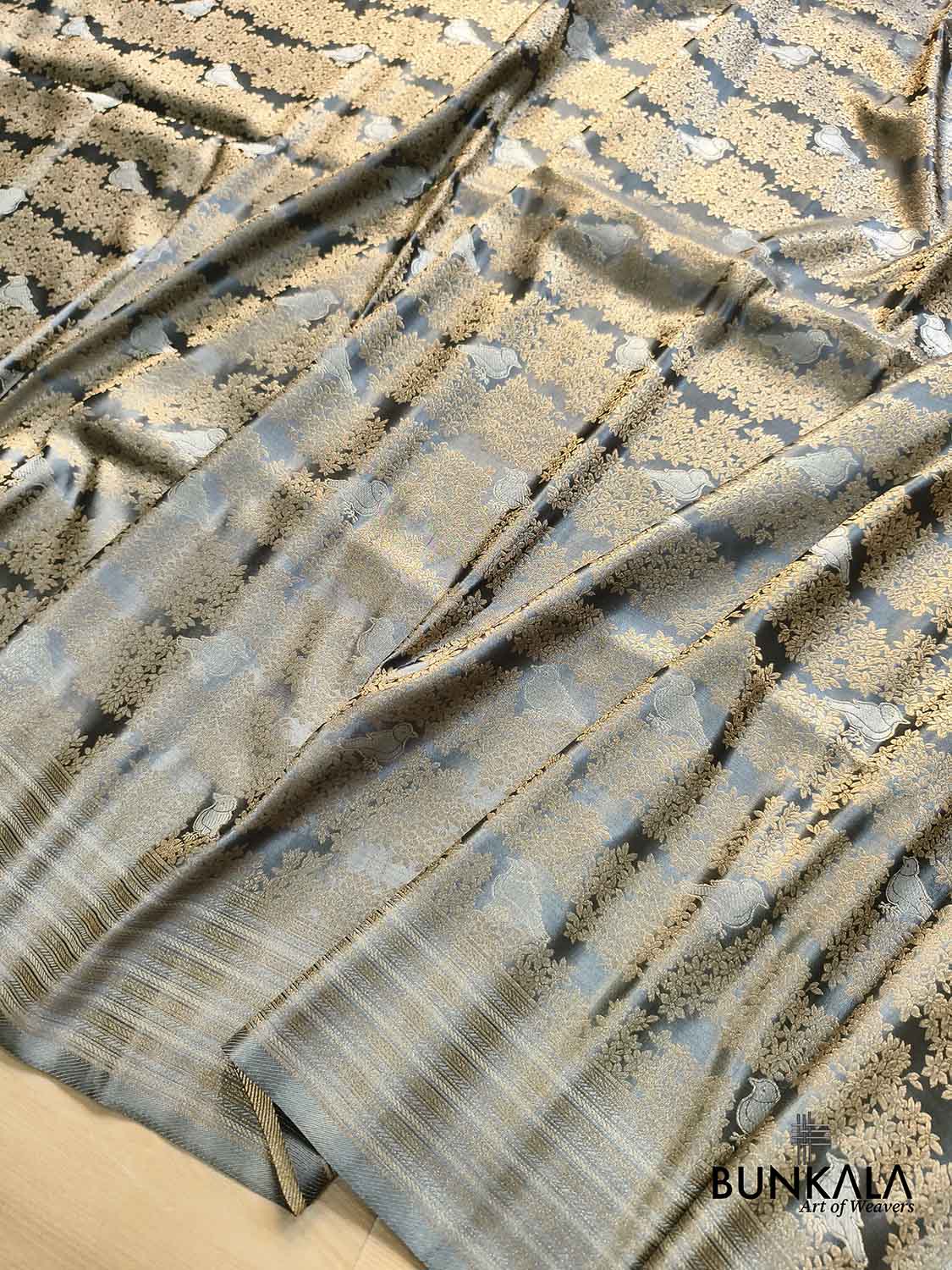 Grey Birds Sona Rupa Floral Jaal Weaved Banarasi Mashru Silk Saree