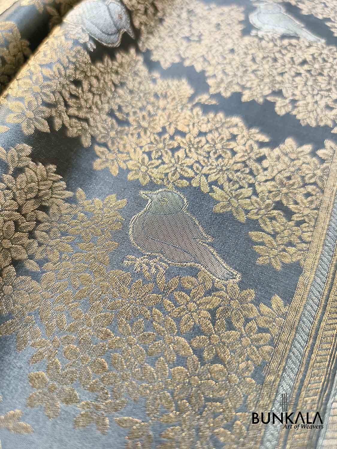 Grey Birds Sona Rupa Floral Jaal Weaved Banarasi Mashru Silk Saree