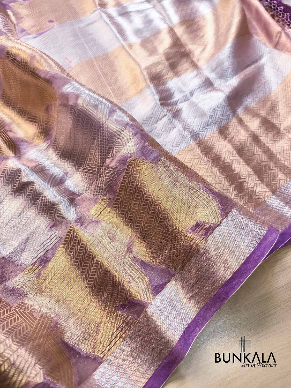 Purple Geometrical Pattern Gold & Silver Zari Handloom Banarasi Pure Tissue Saree
