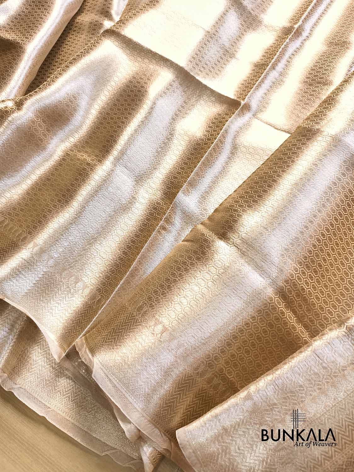 Natural Gold Brocade Handloom Banarasi Pure Tissue Saree