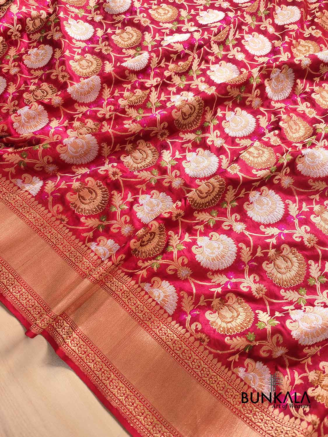 Reddish Pink Two Tone Color Pure Katan Silk Floral Design Meenakari Sona Rupa Handloom Banarasi Saree