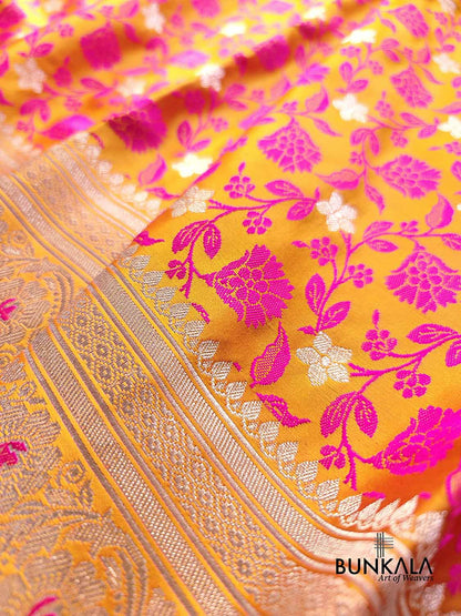 Dual Tone Orange Floral Jaal Jamewar Weaved Banarasi Soft Mashru Silk Saree