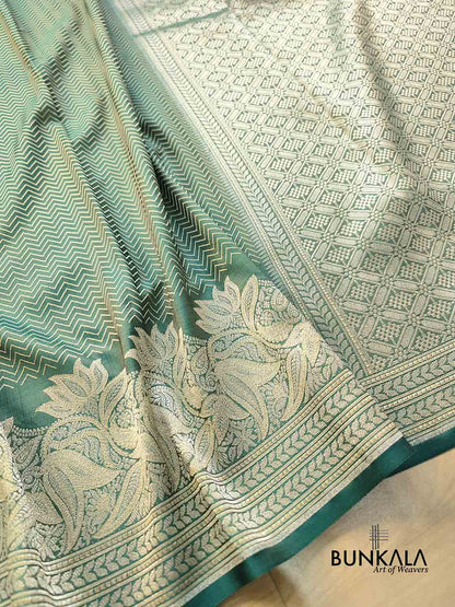 Green Zig Zag Design Jamewar Weaved Banarasi Soft Mashru Silk Saree