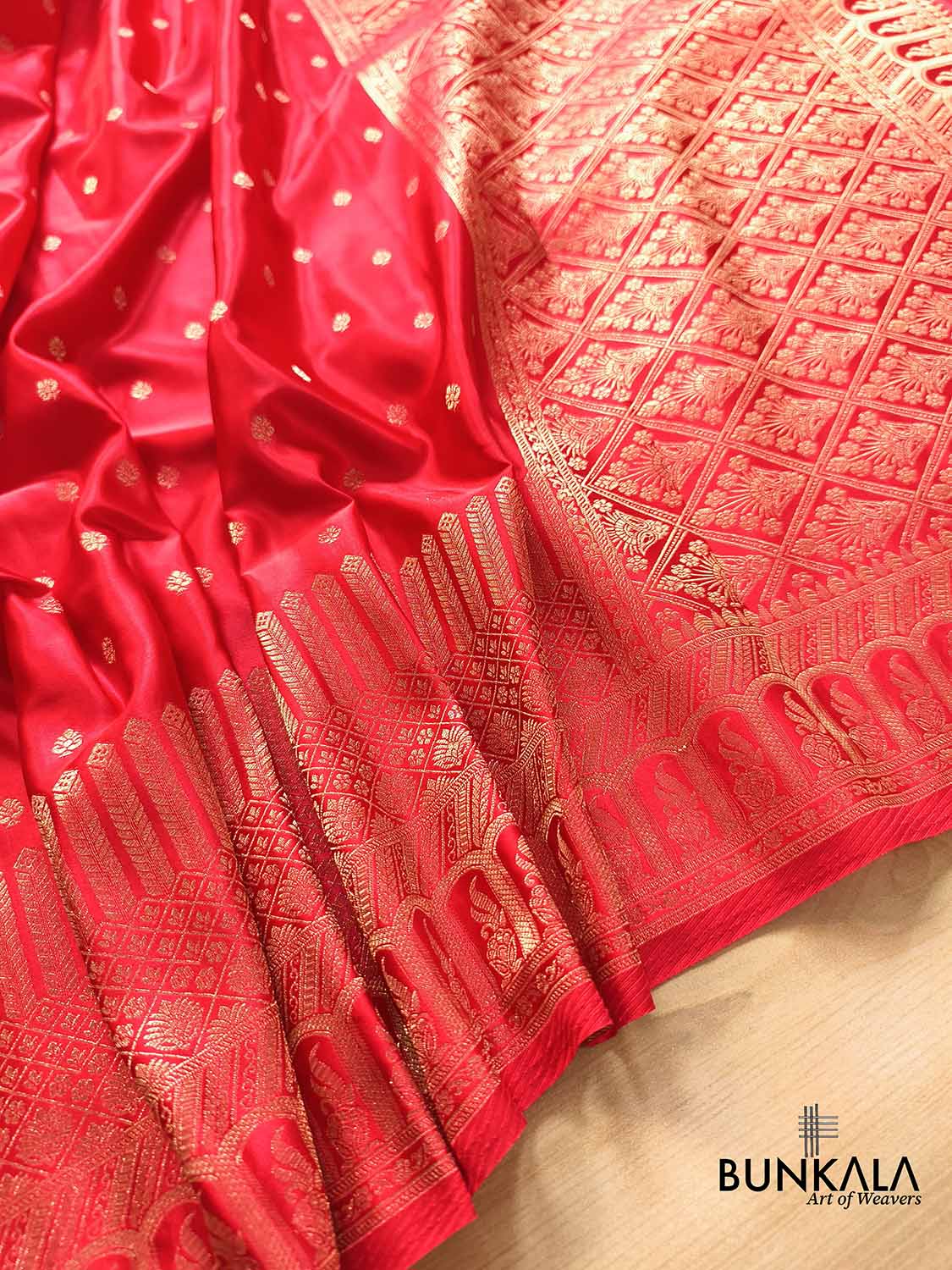 Red Buti Big Border Banarasi Mashru Silk Saree