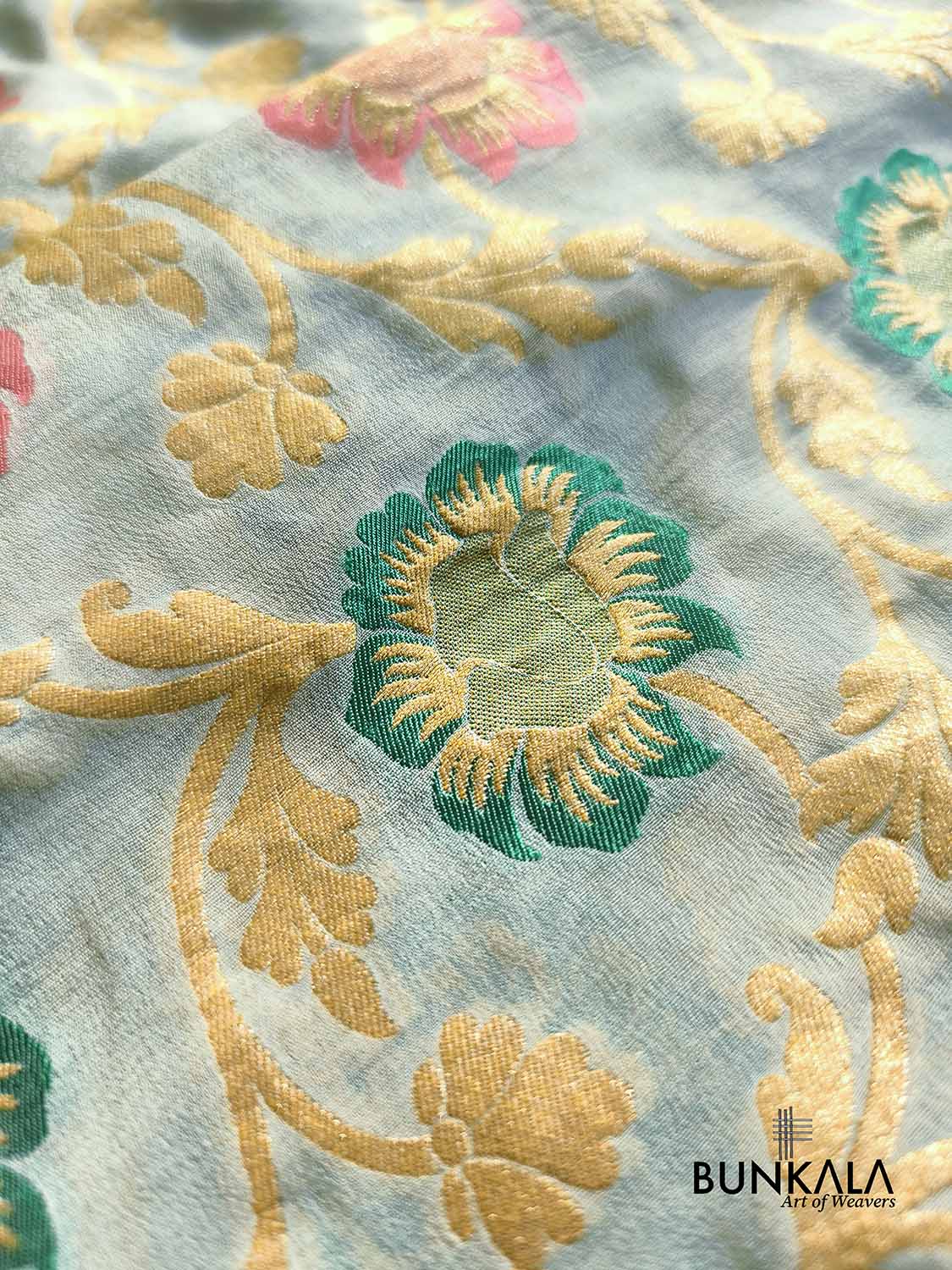 Pastel Green Multi Meenakari Floral Jaal Handloom Banarasi Pure Georgette Saree