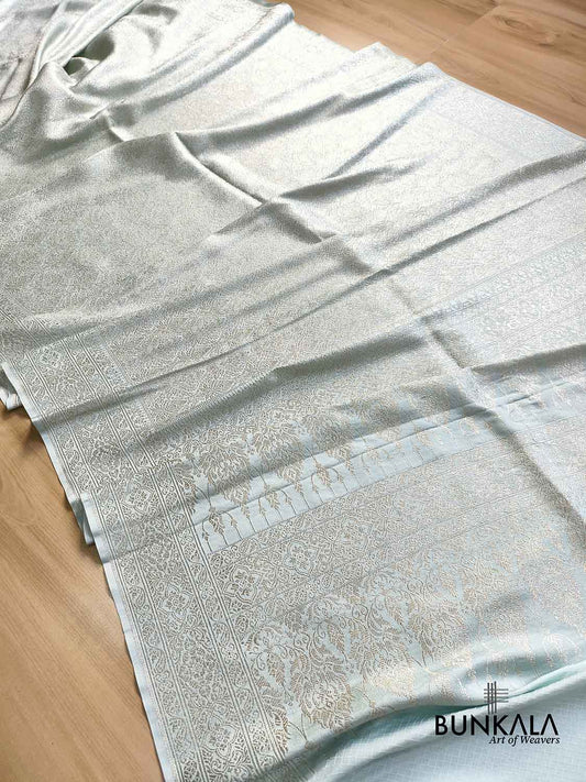 Powder Blue Vintage Motif Big Border Brocade Weaved Banarasi Mashru Silk Saree