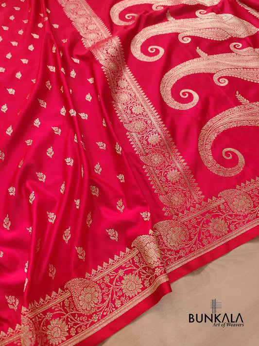 Bridal Red Floral Buti Weaved Banarasi Mashru Silk Floral Border Saree