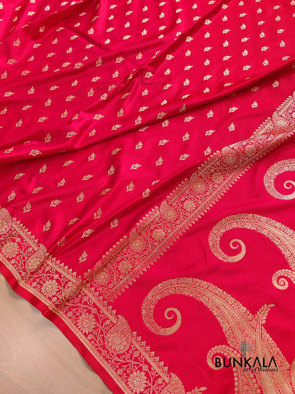 Bridal Red Floral Buti Weaved Banarasi Mashru Silk Floral Border Saree