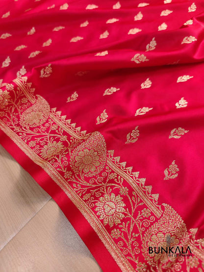 Bridal Red Floral Buti Weaved Banarasi Mashru Silk Floral Border Saree