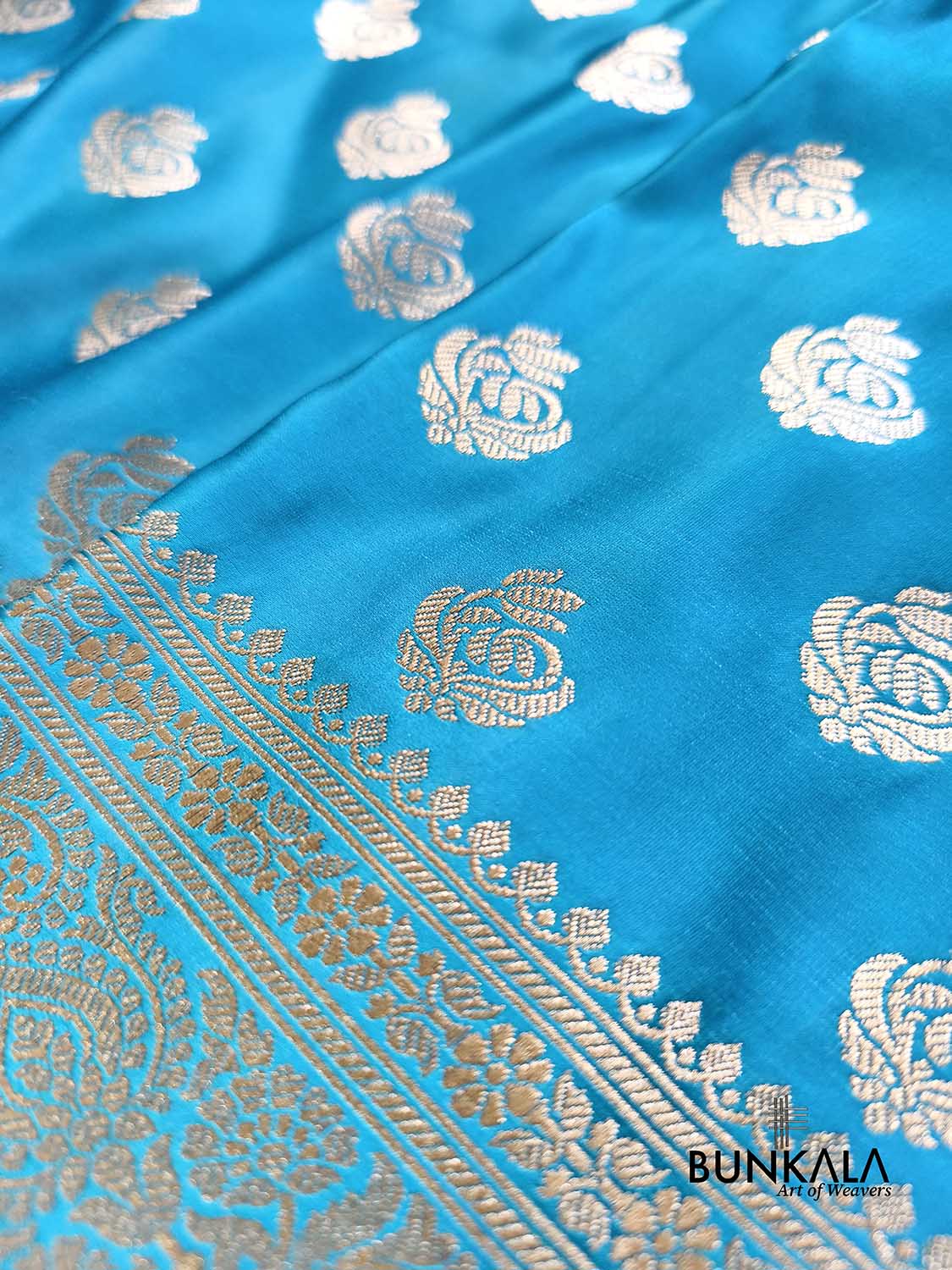 Ocean Blue Small Buti Weaved Banarasi Mashru Silk Saree