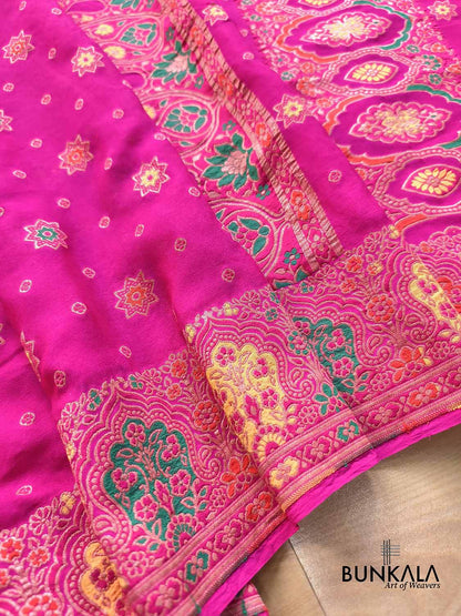 Gulabi Pink Star Motif Traditional Border Meenakari Handloom Banarasi Pure Georgette Saree