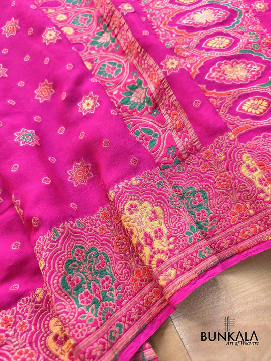 Gulabi Pink Star Motif Traditional Border Meenakari Handloom Banarasi Pure Georgette Saree