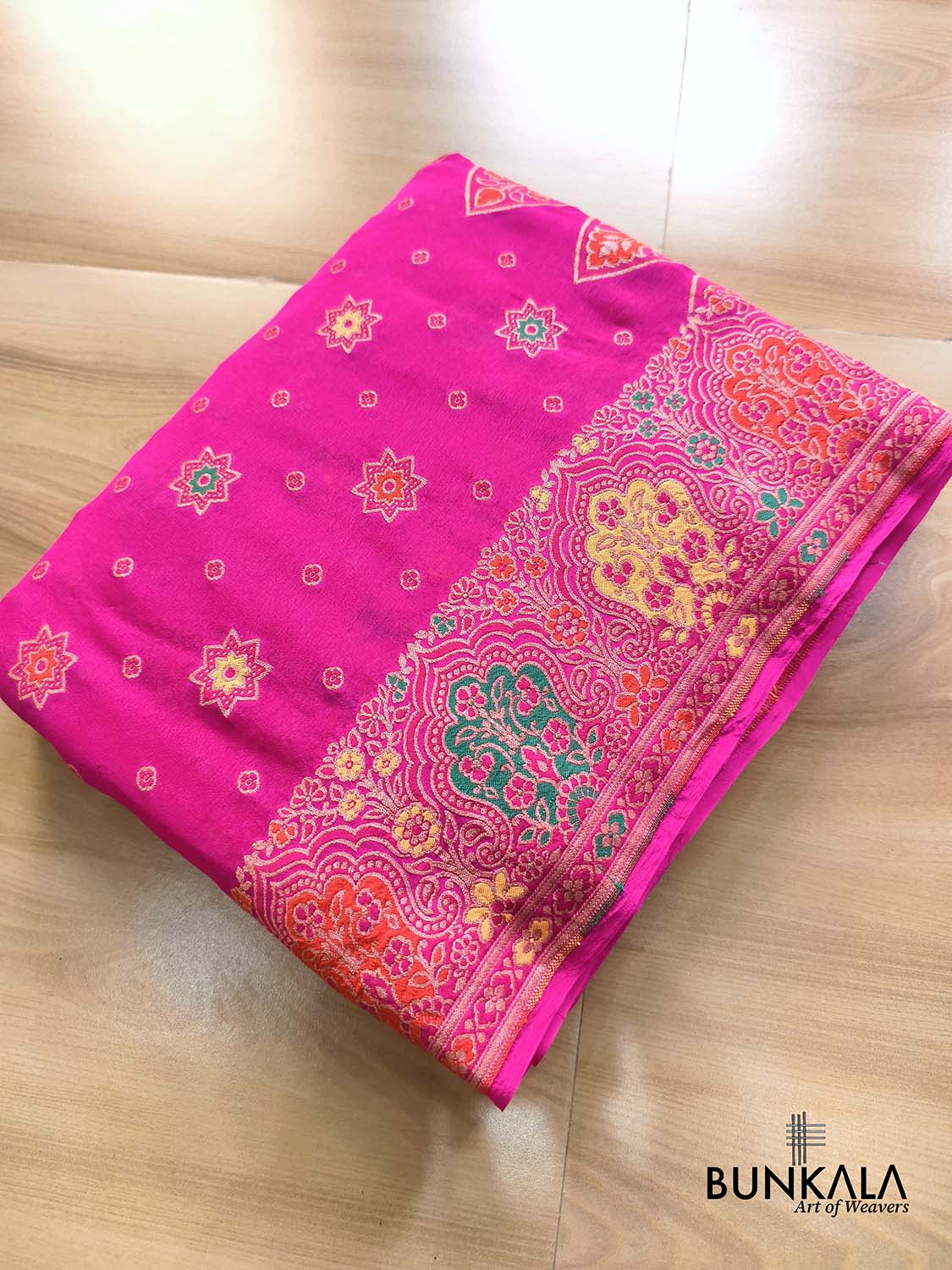 Gulabi Pink Star Motif Traditional Border Meenakari Handloom Banarasi Pure Georgette Saree