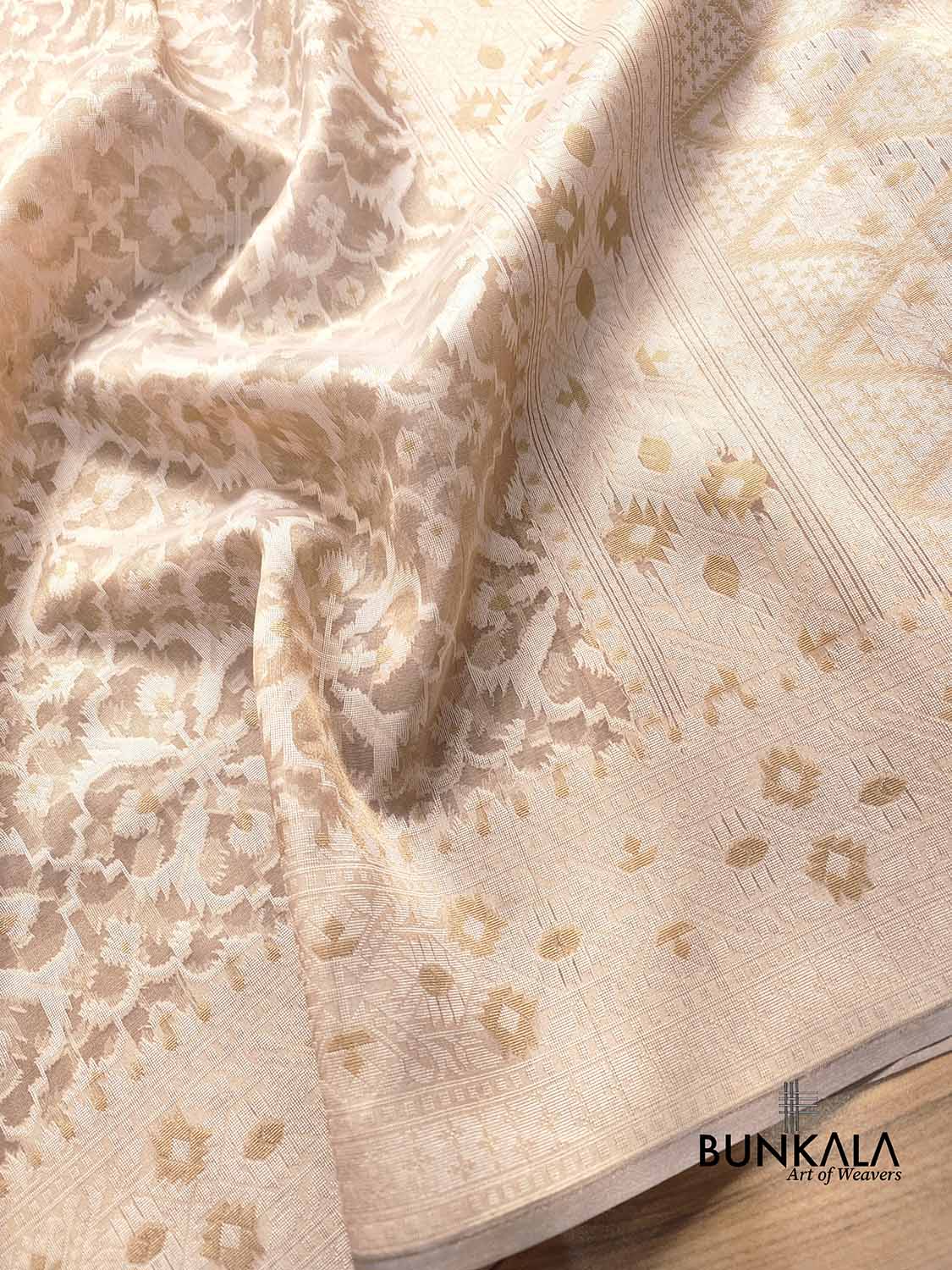 Golden Tissue Silk Patola Design Resham Handweaved Banarasi Saree