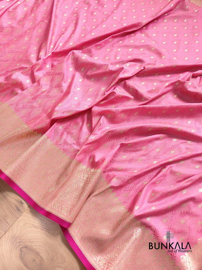 Light Pink Mashru Silk Leaf Design Jamewar Weaved Allover Small Buti Banarasi Saree