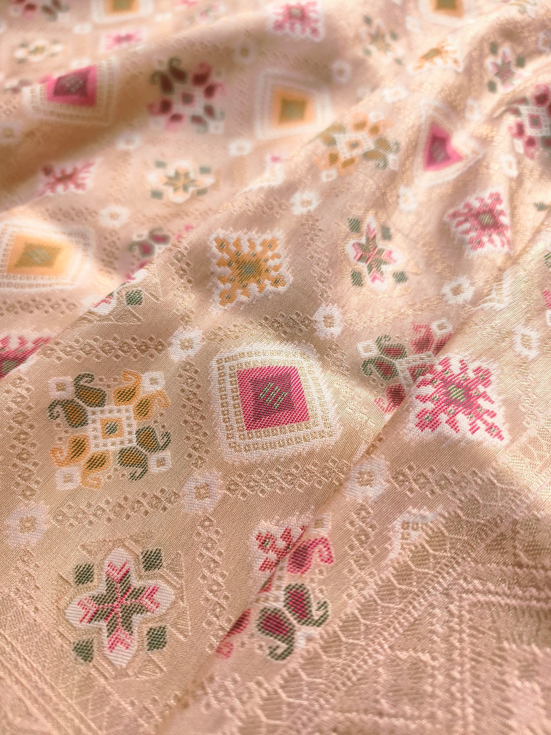 Off White Patola Jaal Banarasi Resham Silk Saree