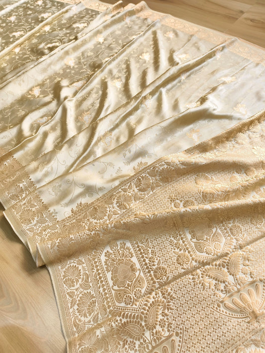 Off White Floral Jaal Tanchui Banarasi Mashru Silk Saree