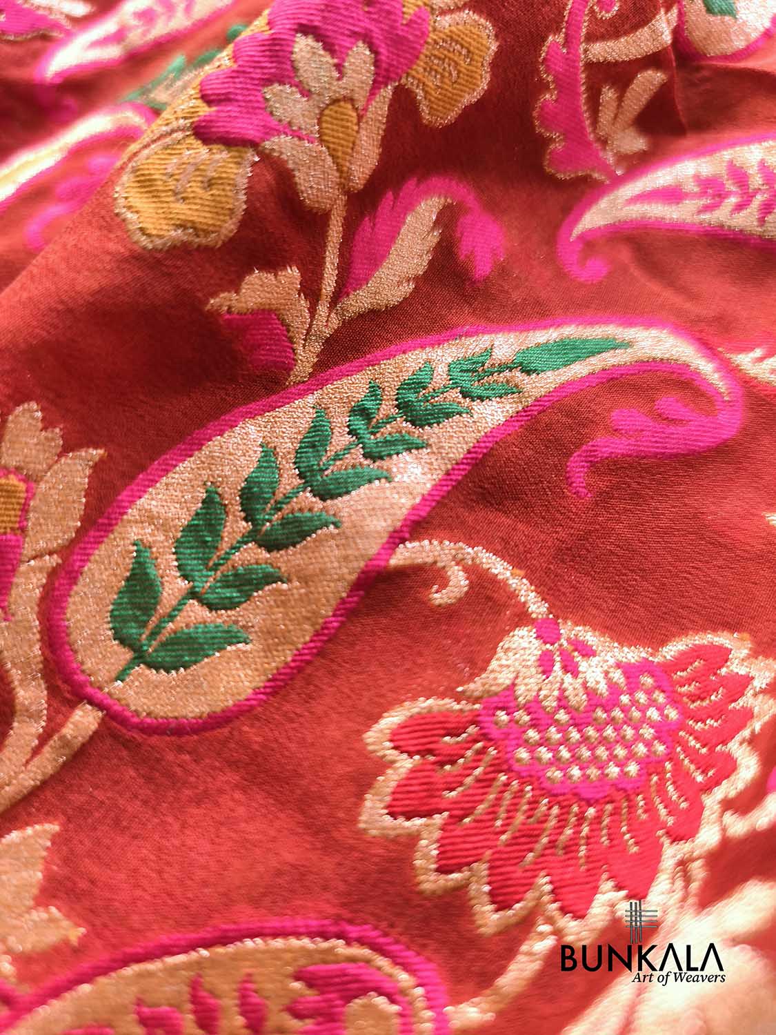 Rustic Orange Leaf Floral Meenakari Jaal Handloom Banarasi Pure Georgette Saree
