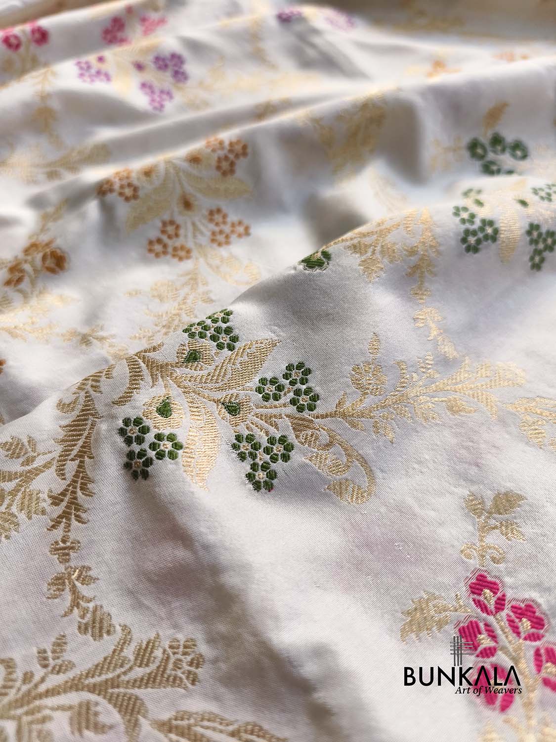 White Meena Intricate Floral Jaal Handloom Banarasi Pure Katan Silk Saree