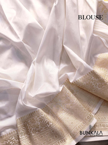 White Pure Katan Silk Kadwa Handweaved Sona Zari with Pastel Meenakari Floral Jangla Design Banarasi Saree