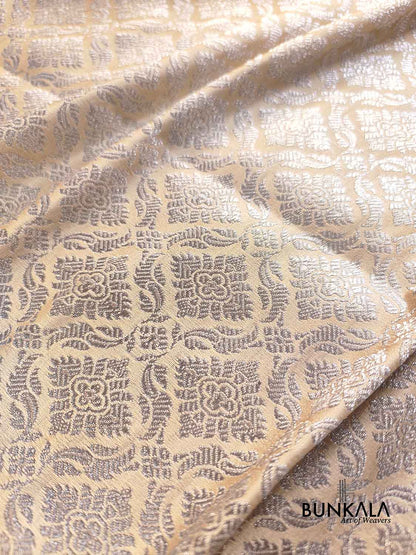 Off White Brocade Silver Zari Weaved Banarasi Mashru Silk Saree