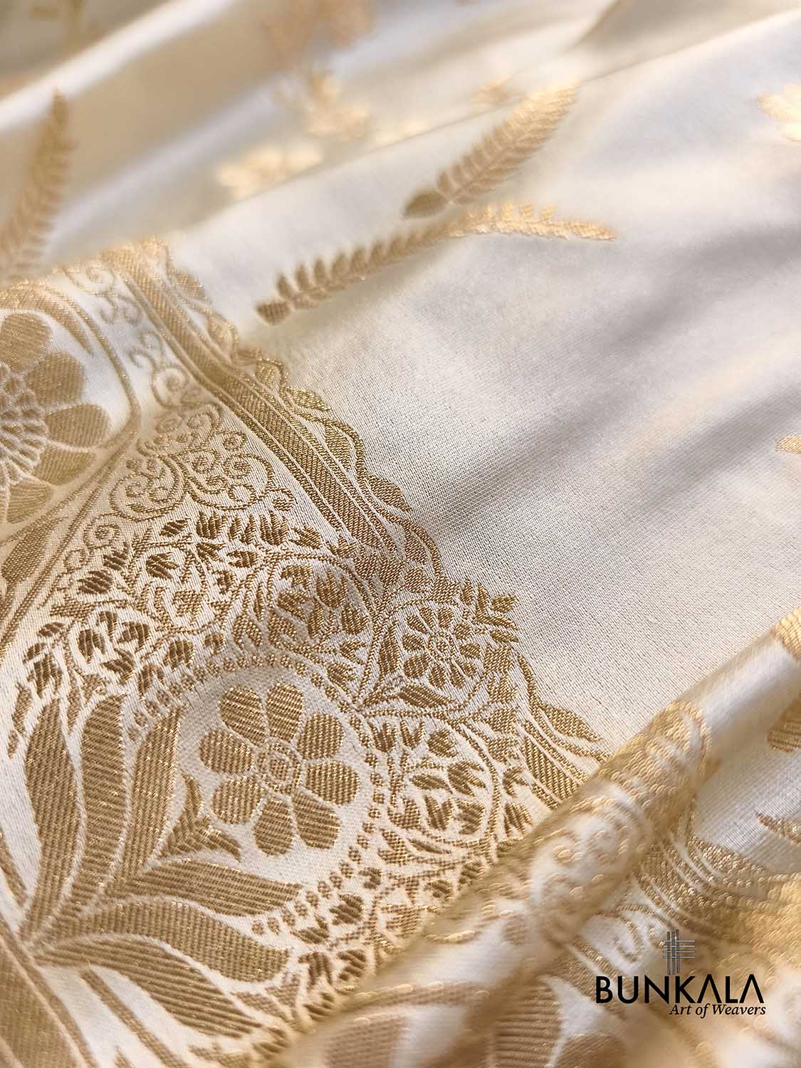 Ivory & Gold Intricate Floral Jaal Weaved Banarasi Mashru Silk Saree
