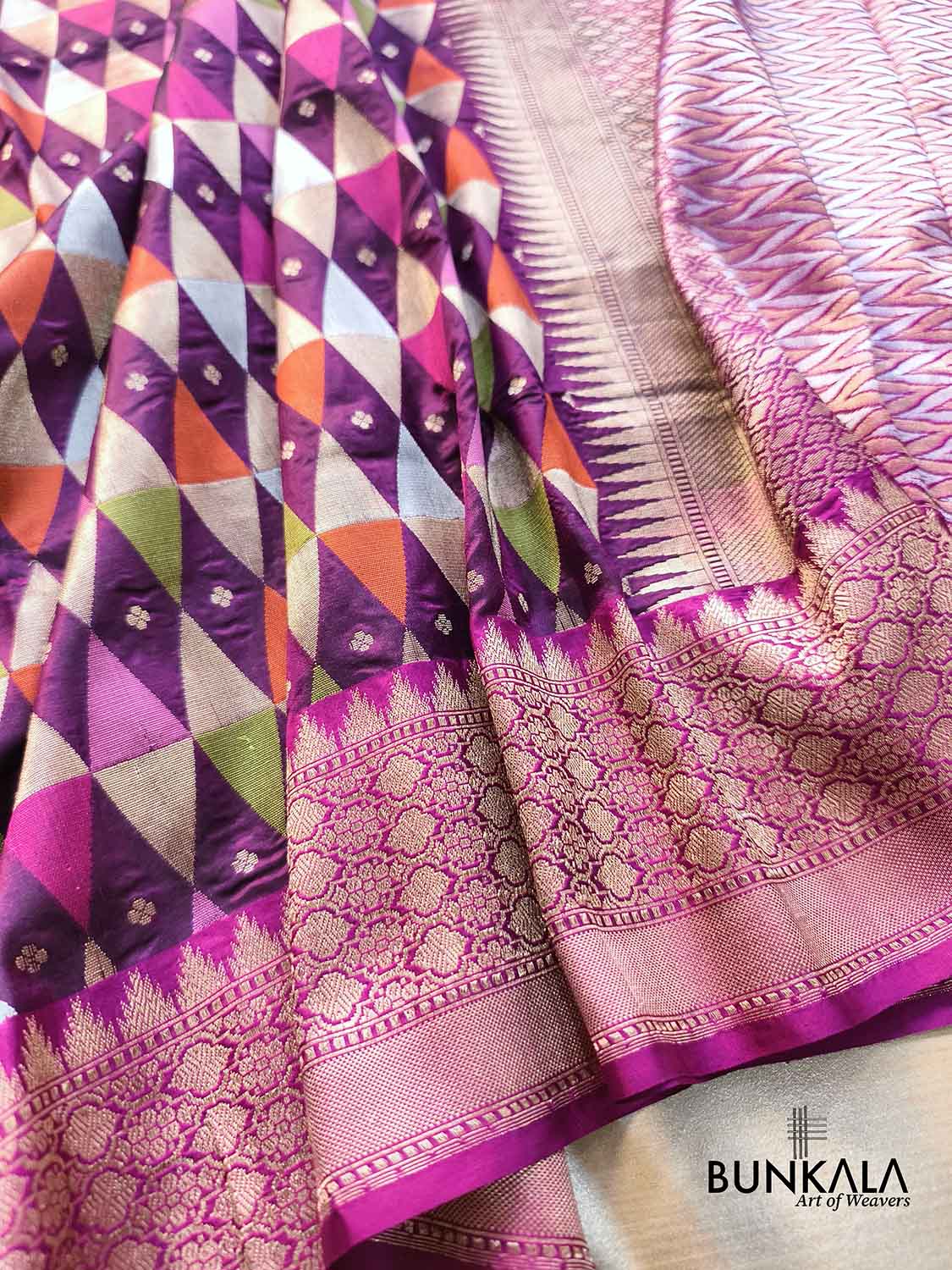Contemporary Rangkat - Purple Geometric triangle Temple Border Handloom Banarasi Pure Katan Silk Saree
