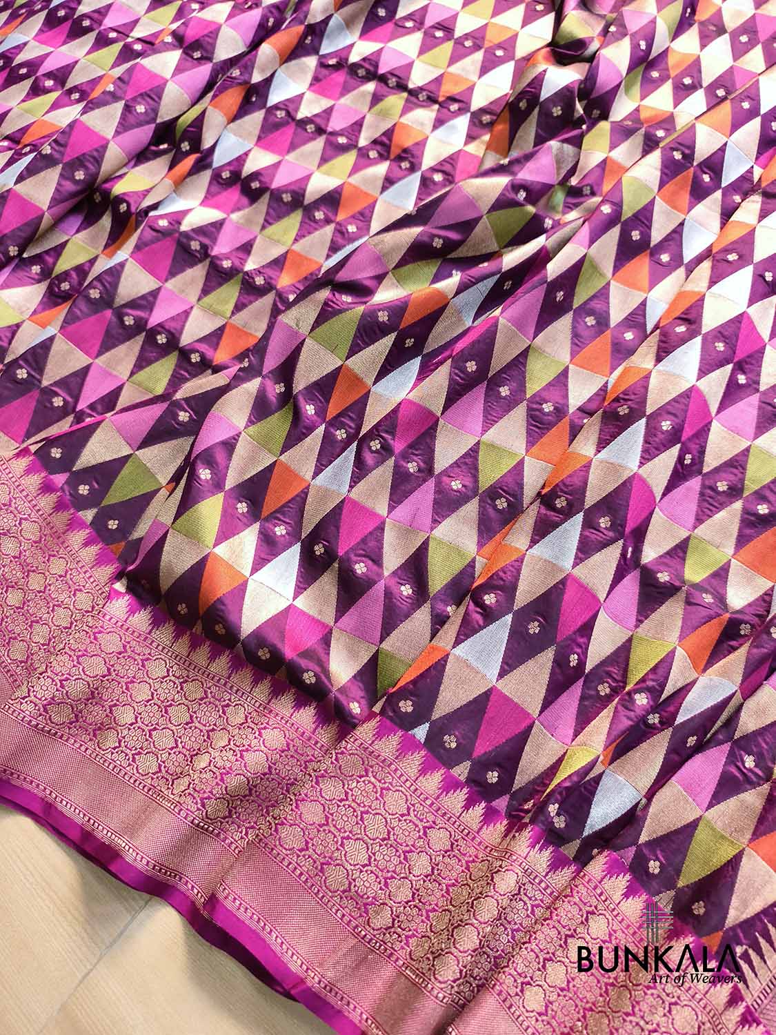 Contemporary Rangkat - Purple Geometric triangle Temple Border Handloom Banarasi Pure Katan Silk Saree