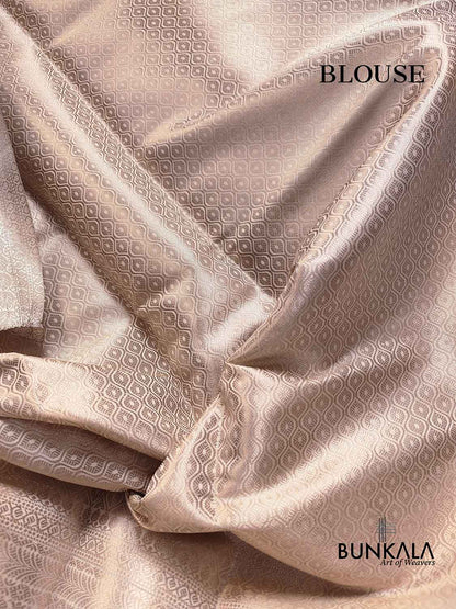 Off White Brocade Weaved Silk Banarasi Saree