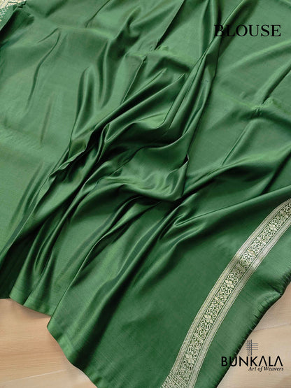 Nature's Grace Green Mashru Silk Banarasi Saree