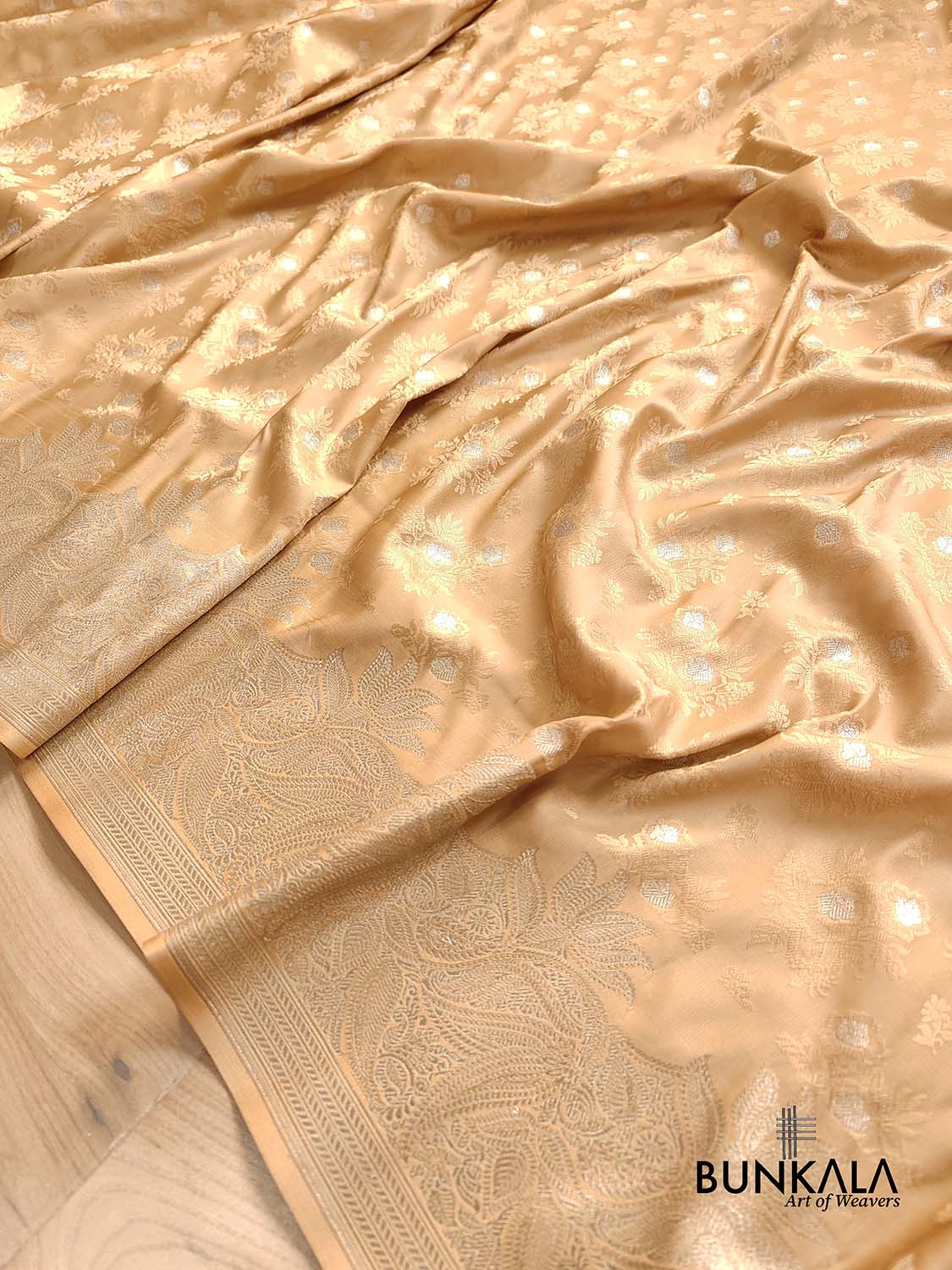 Beige Mashru Silk Silver Zari Weaved Jamewar Banarasi Saree